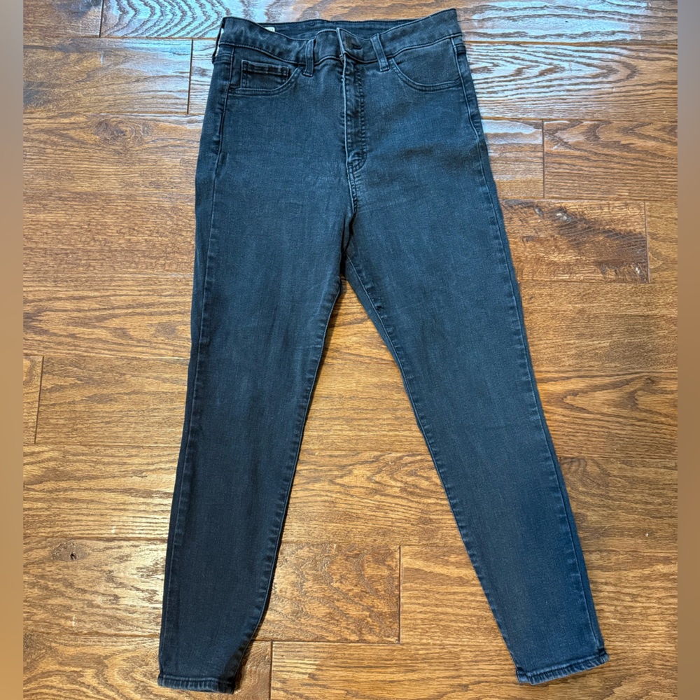 GAP Universal Jegging in Charcoal